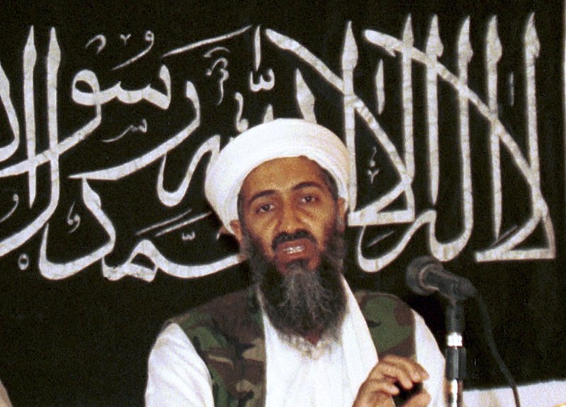 Hijo de Osama bin Laden se casa con hija de piloto de avión que se estrelló el 11 de septiembre - osama-bin-laden