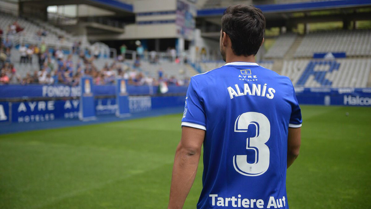 El Real Oviedo presenta a Oswaldo Alanís El Real Oviedo presenta a Oswaldo Alanís