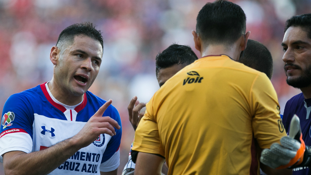 Pablo Aguilar se disculpa por expulsión ante Xolos