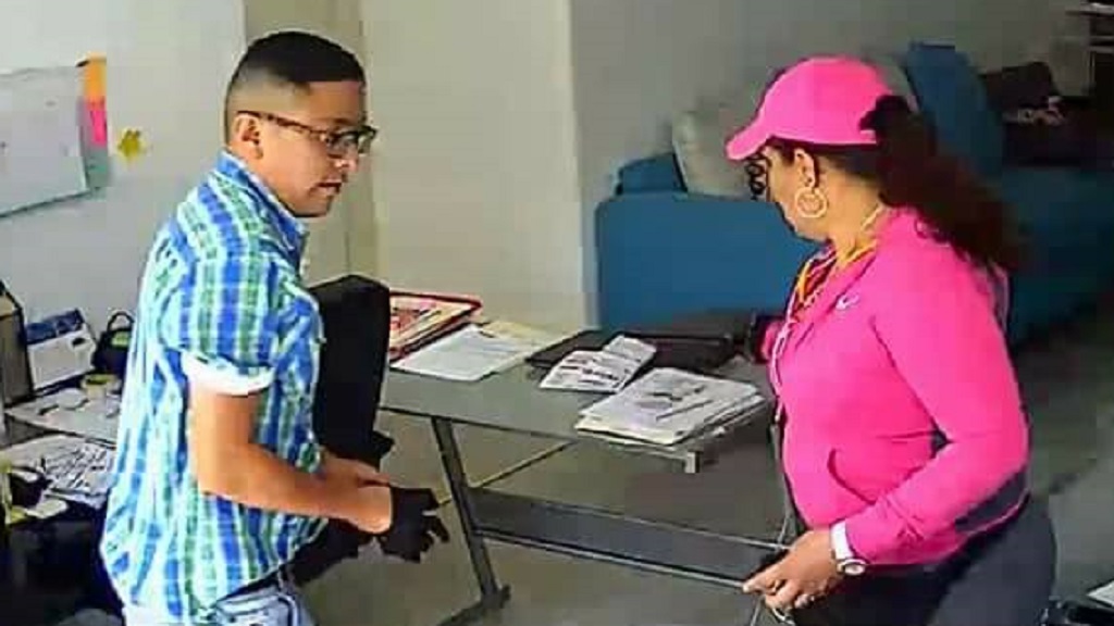 #Video Ingresan a Santa Martha a ladrona de oficina en la Del Valle - pamela-ladrona-la-del-valle