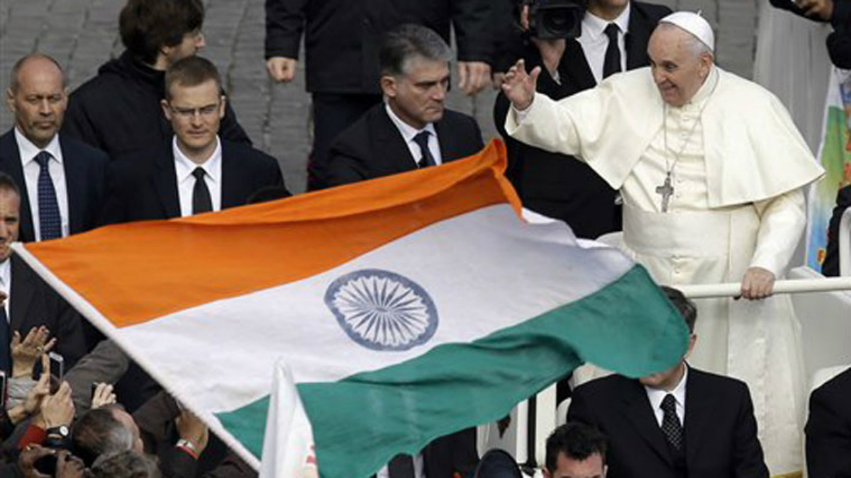 El papa  Francisco pide enviar ayuda a India tras inundaciones