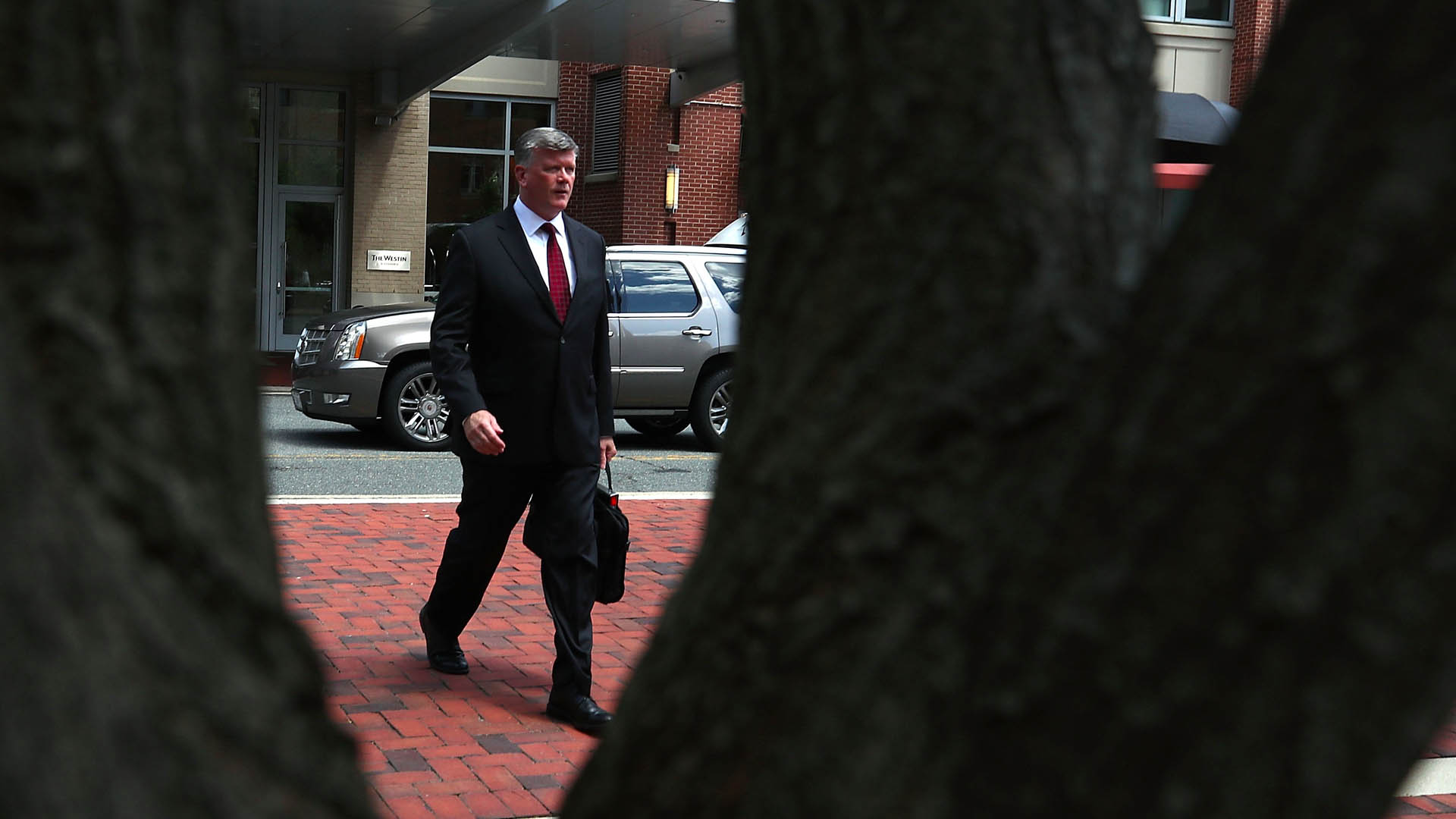 Finaliza la comparecencia de jefe de campaña de Trump