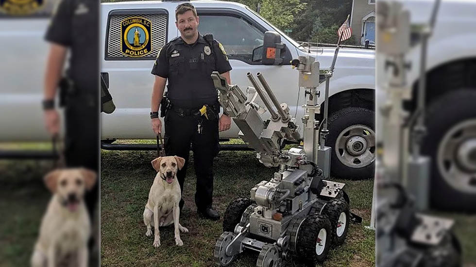Muere perro policía tras permanecer más de seis horas en auto al sol