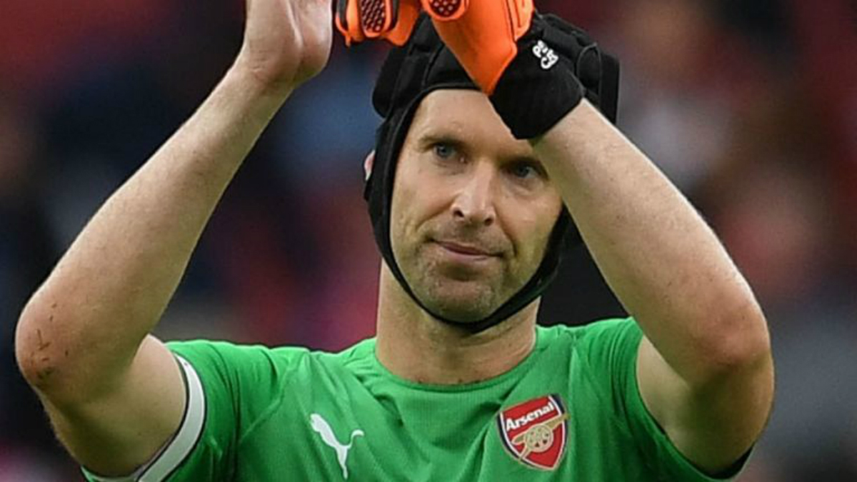 Bayer Leverkusen se burla del Arsenal tras error de Petr Cech
