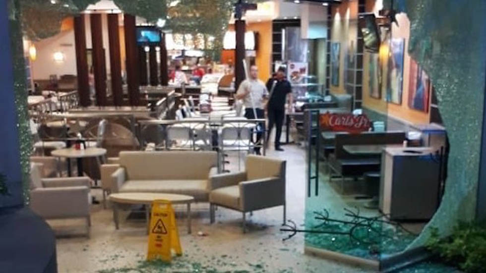 Asesinan a ciudadano canadiense en plaza comercial de Guadalajara