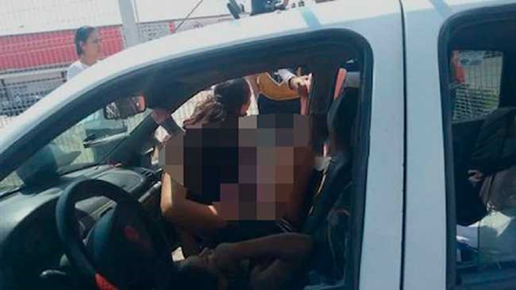 Policía atiende parto de adolescente tras negligencia médica