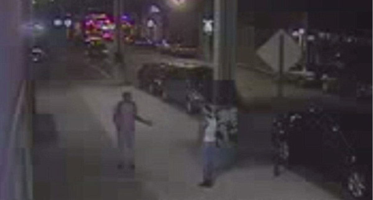 #Video Policía dispara a hombre en la cara después de discutir