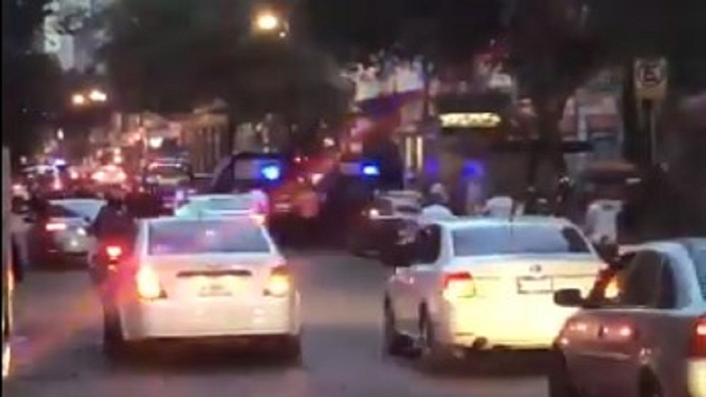 Policías protagonizan riña en bar de la Ciudad de México