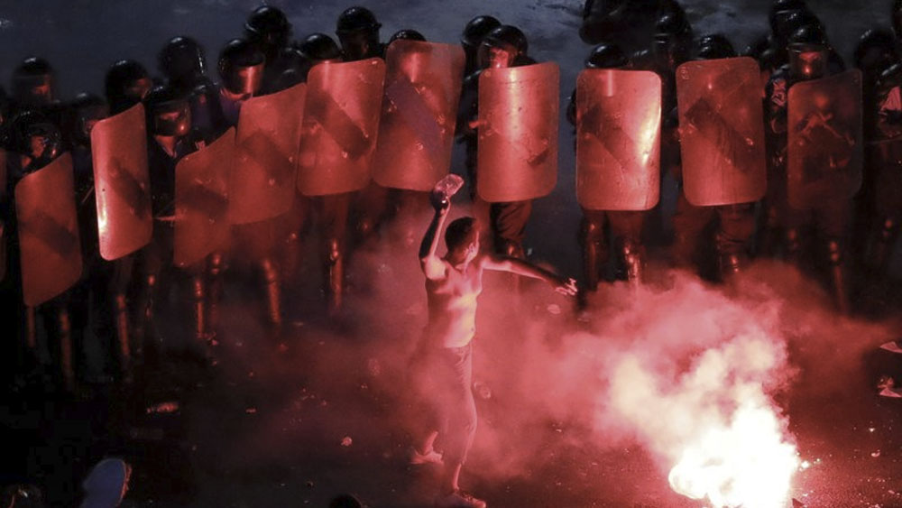 Manifestación deja más de 450 heridos en Rumanía
