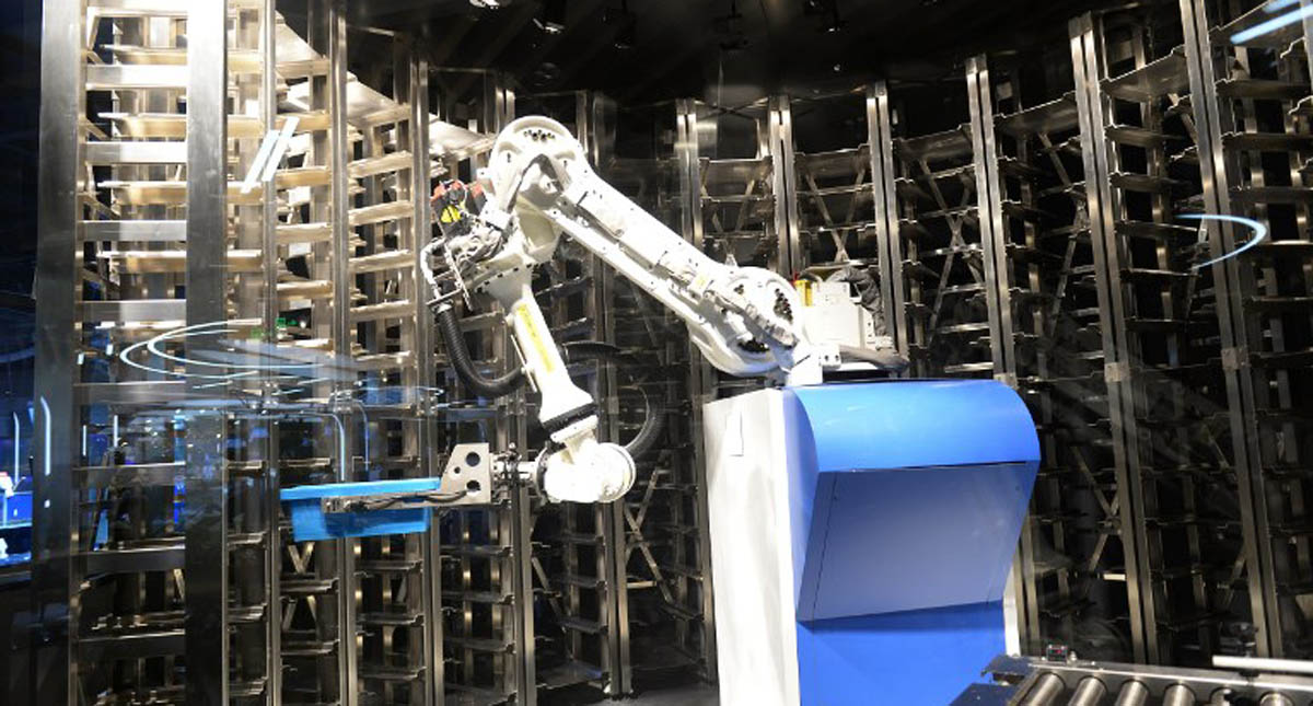 Restaurante reemplaza a meseros por robots en China - reemplazan-a-meseros-por-robots-en-restaurante-de-china