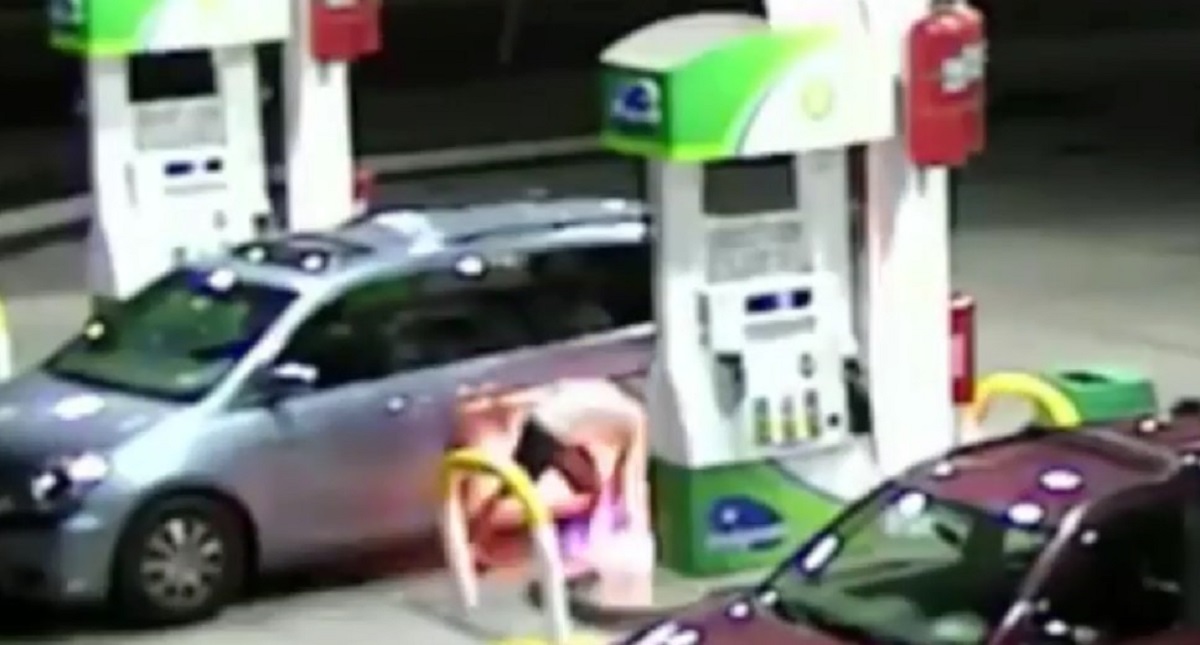 #Video Revelan nueva toma de pirómano en gasolinera de Nueva York
