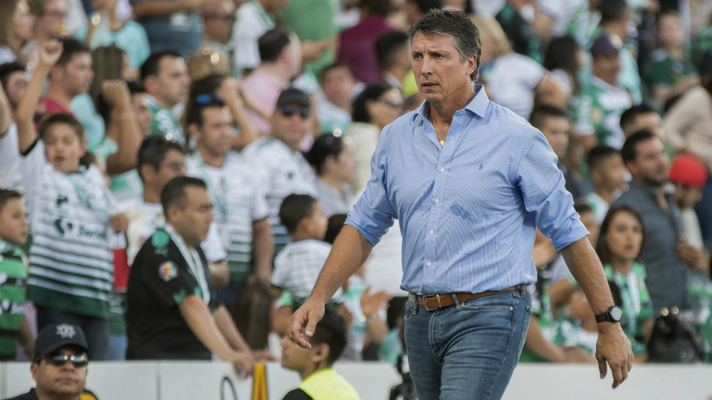 Siboldi deja la dirección técnica de Santos Laguna