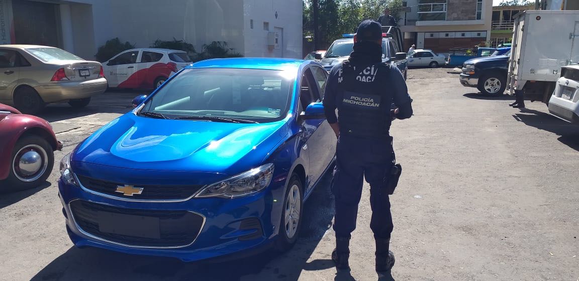 Detienen a tres por robo de camionetas de agencia en Michoacán - robo-camionetas-uruapan