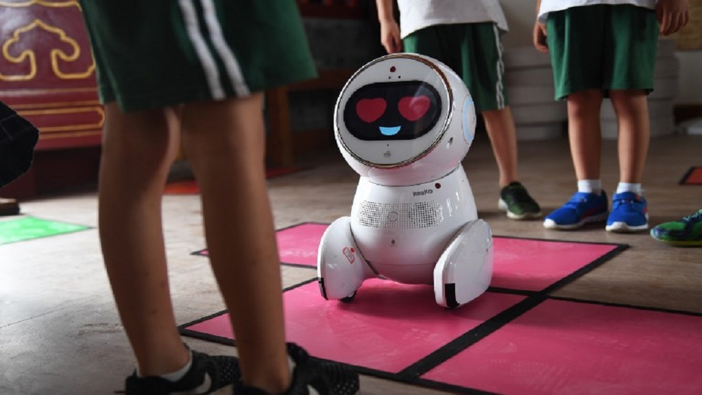 Suplen a profesores por robots en 600 escuelas infantiles - robot-china