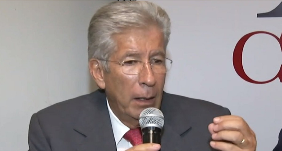 Ruiz Esparza niega que haya minimizado accidente aéreo en Durango