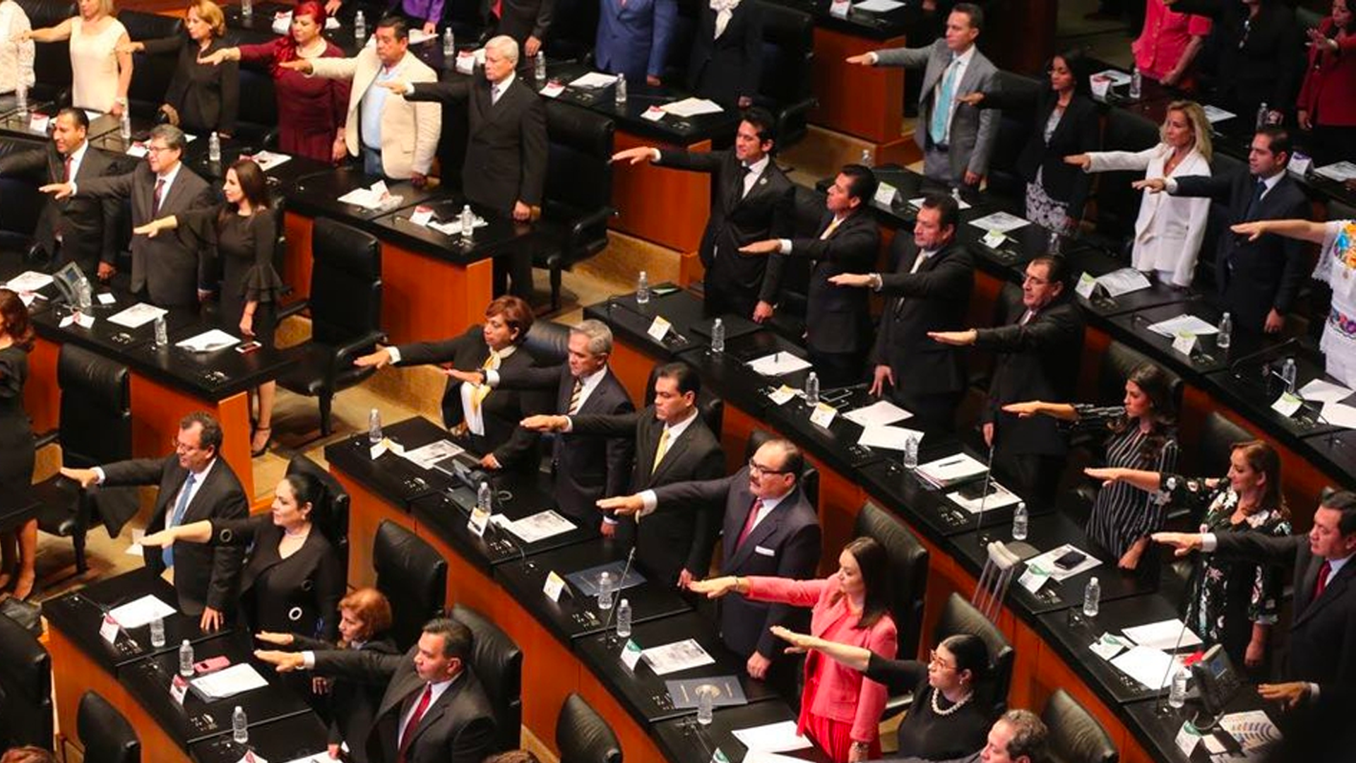 Rinden Protesta Senadores Y Diputados De La LXIV Legislatura