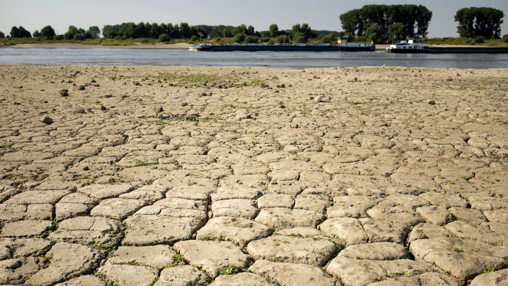 La Tierra en riesgo de caer en un irreversible estado "invernadero" - sequia-planeta-tierra