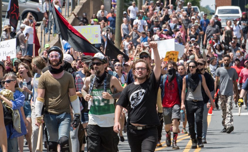 Neonazis protestarán frente a la Casa Blanca a un año de Charlottesville - supremeint1