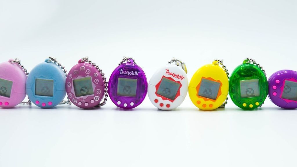 10 juguetes de los noventa que te harán recordar tu infancia - tamagotchi-juguetes-90s