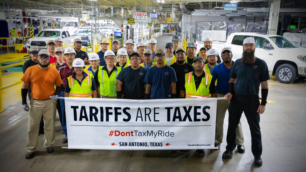 Automotrices extranjeras se oponen a norma automotriz de Trump en TLC