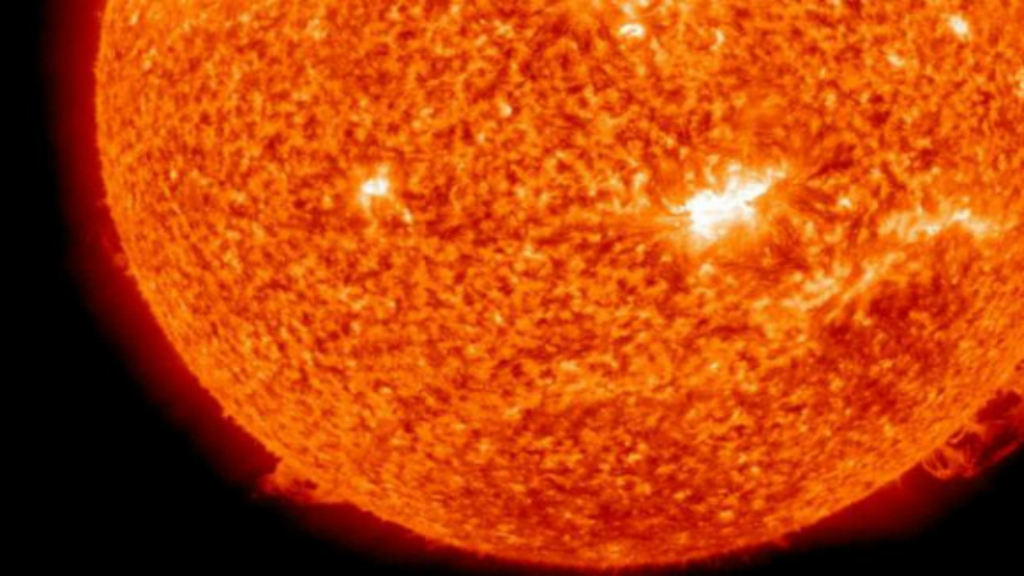 Tormenta solar del lunes no debe alarmar a la población: UNAM