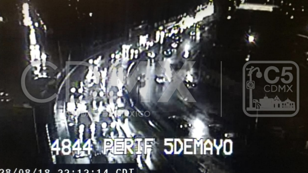 Lateral de Periférico se inunda tras lluvias de este martes