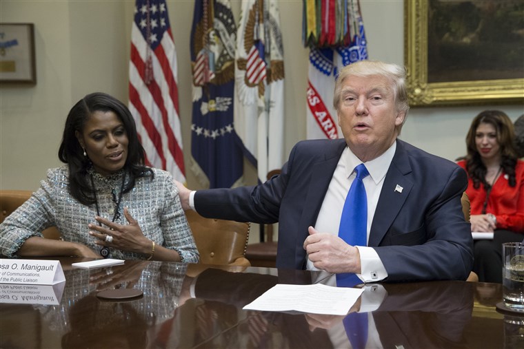 Trump llama miserable y vividora a exasesora de la Casa Blanca - trumpomarosaint