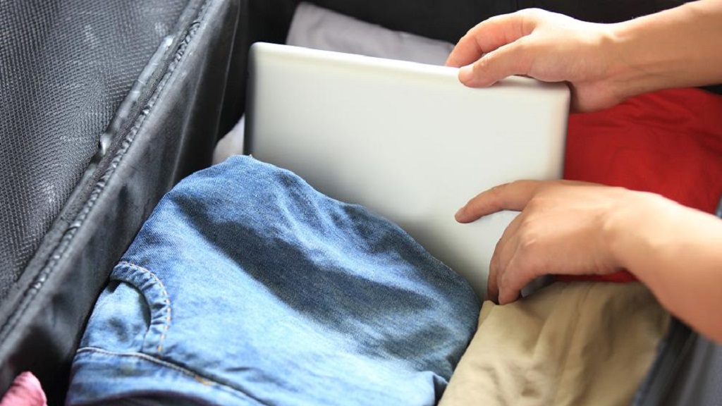 Una laptop es suficiente para derribar un avión - una-sola-laptop-es-suficiente-para-derribar-un-avion