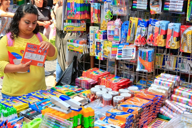 ¿Cuánto gastan los padres mexicanos por regreso a clases? - utiles-regreso-a-clases1-1