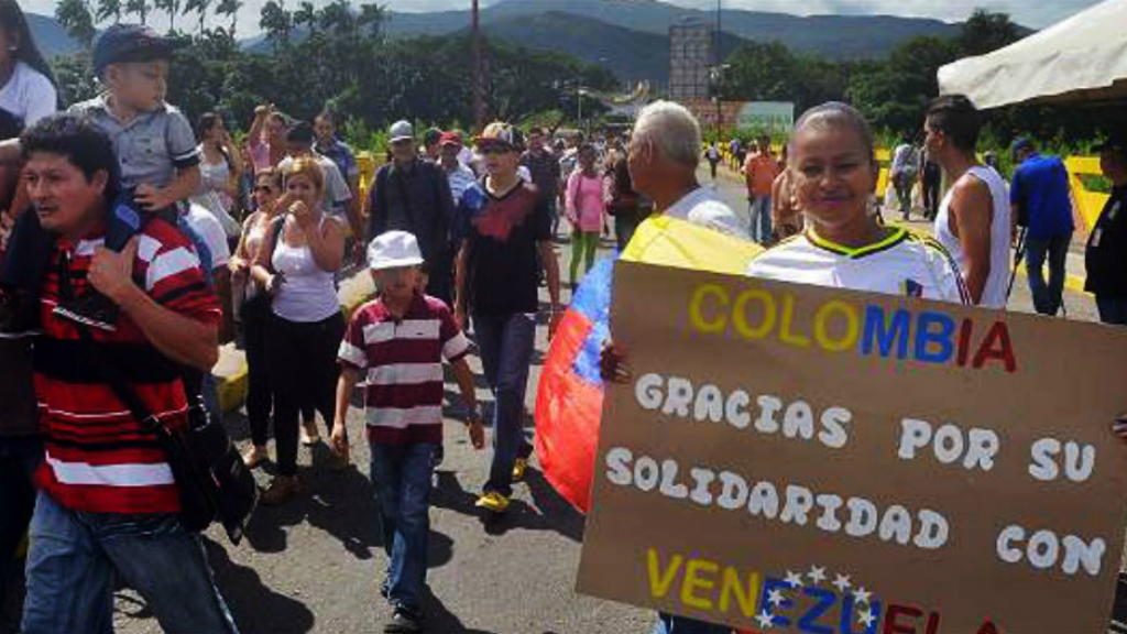 Colombia dará residencia temporal a casi medio millón de venezolanos