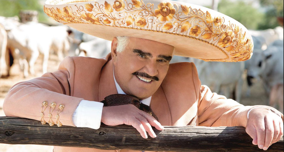 Retiran respirador artificial por periodos de hasta una hora a Vicente Fernández