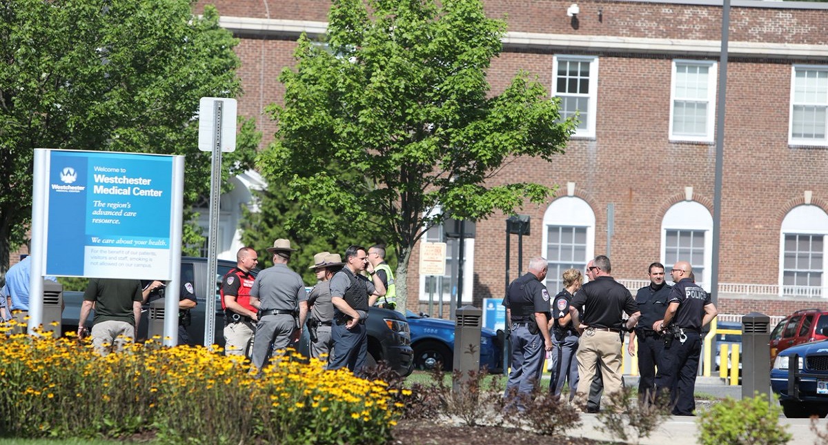 Anciano mata a su esposa y se suicida en hospital de Nueva York