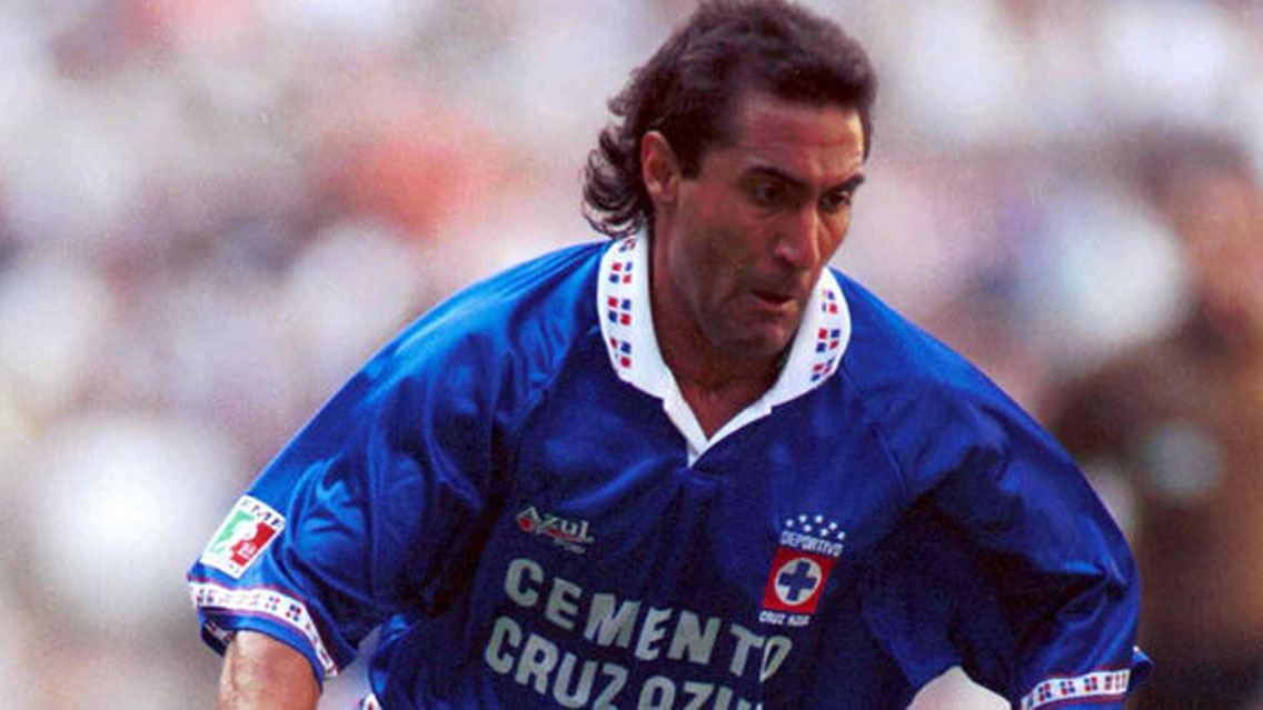 Exjugador de Cruz Azul en la quiebra por sufrir dos infartos - zamoraint