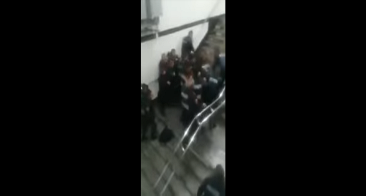 Acusa SSP a expolicía y líder vagonero de riña en Metro Zócalo