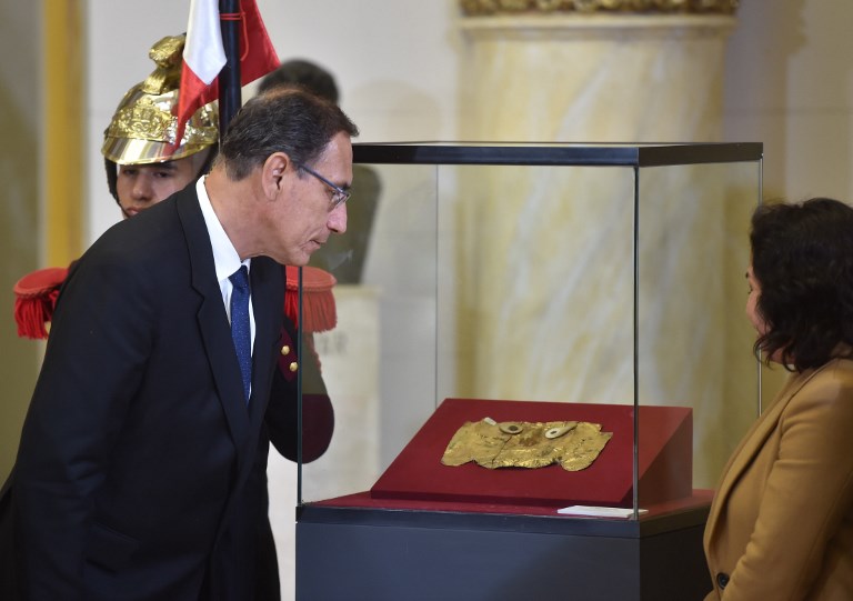 Presidente de Perú amenaza disolver Congreso de no aprobar sus reformas - 000-190358