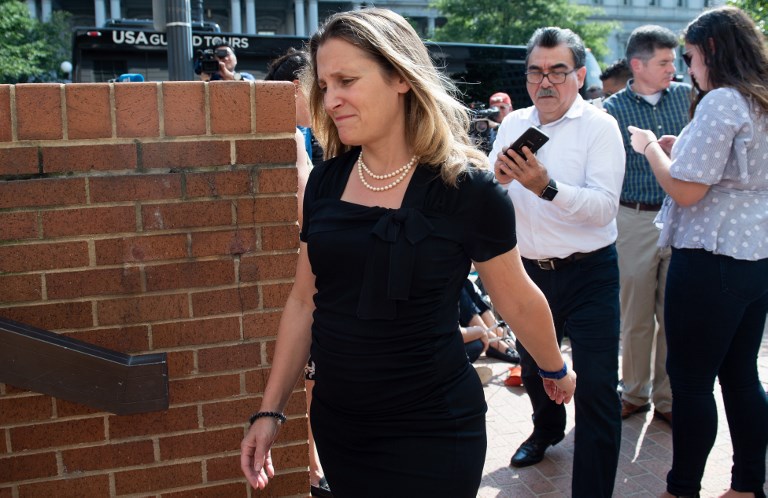 EE.UU. y Canadá reanudan negociaciones por TLC - 000-1989ug