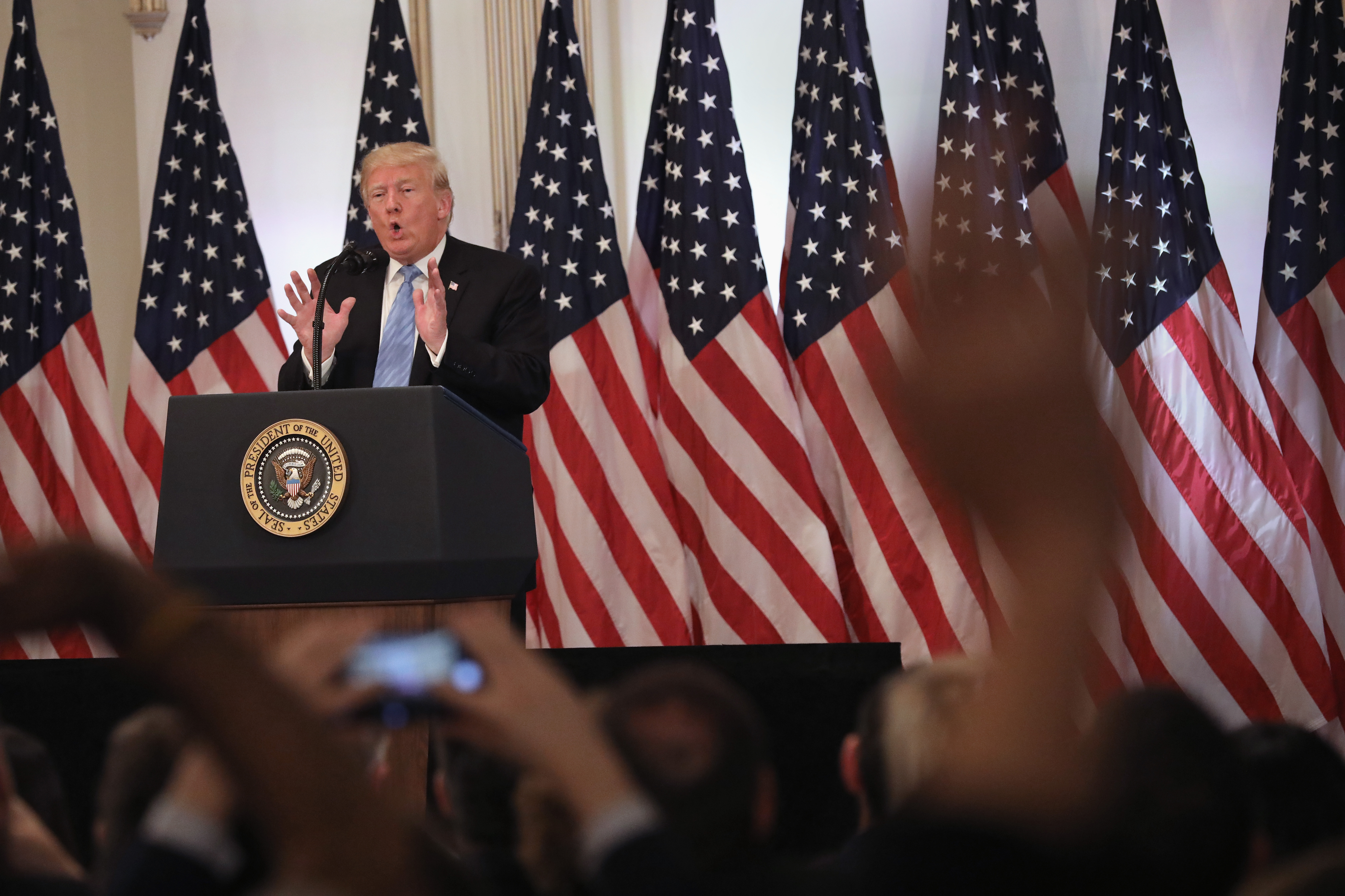 Donald Trump defiende a Brett Kavanaugh ante la prensa - 063-1041420384