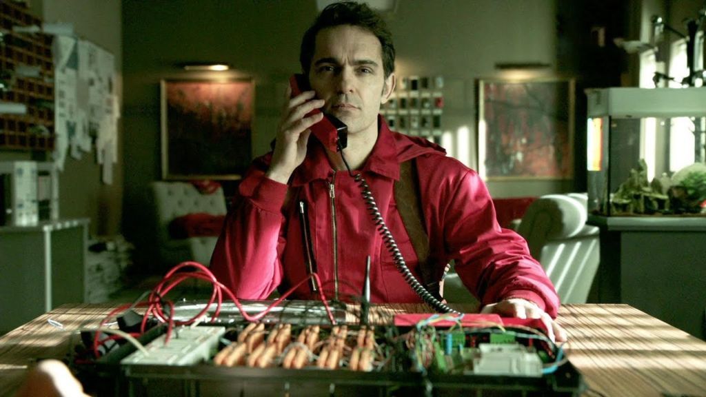 Siete cosas que no sabías sobre La casa de papel - 6-la-casa-de-papel-color-rojo