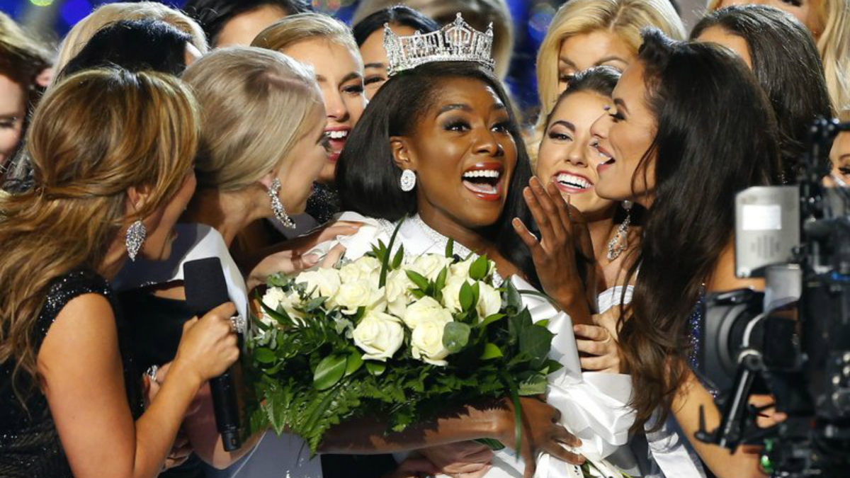 Nueva York gana el primer Miss América sin concurso de traje de baño