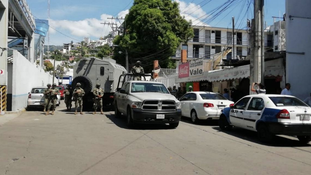 Autoridades federales y estatales toman control de la SSP de Acapulco; detienen a mandos