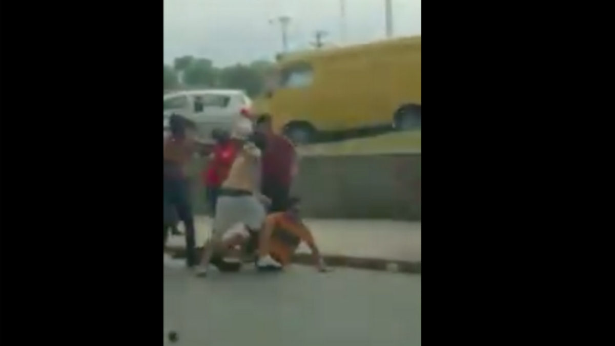 Permanece grave aficionado de Tigres herido en riña en Monterrey