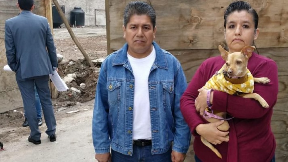 Alejandra, la estudiante que protegió con su vida a su perrita el 19S - alejandra-la-estudiante-que-protegio-con-su-vida-a-su-perrita-el-19s