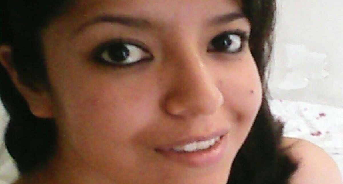 Alejandra, la estudiante que protegió con su vida a su perrita el 19S