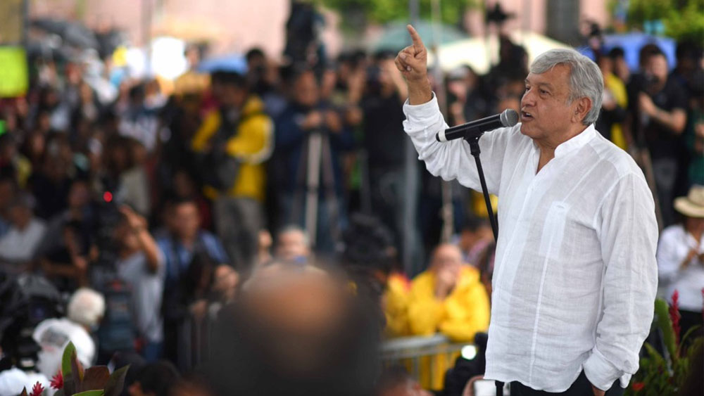 López Obrador planea invertir 10 mil mdp en reconstrucción López Obrador planea invertir 10 mil mdp en reconstrucción