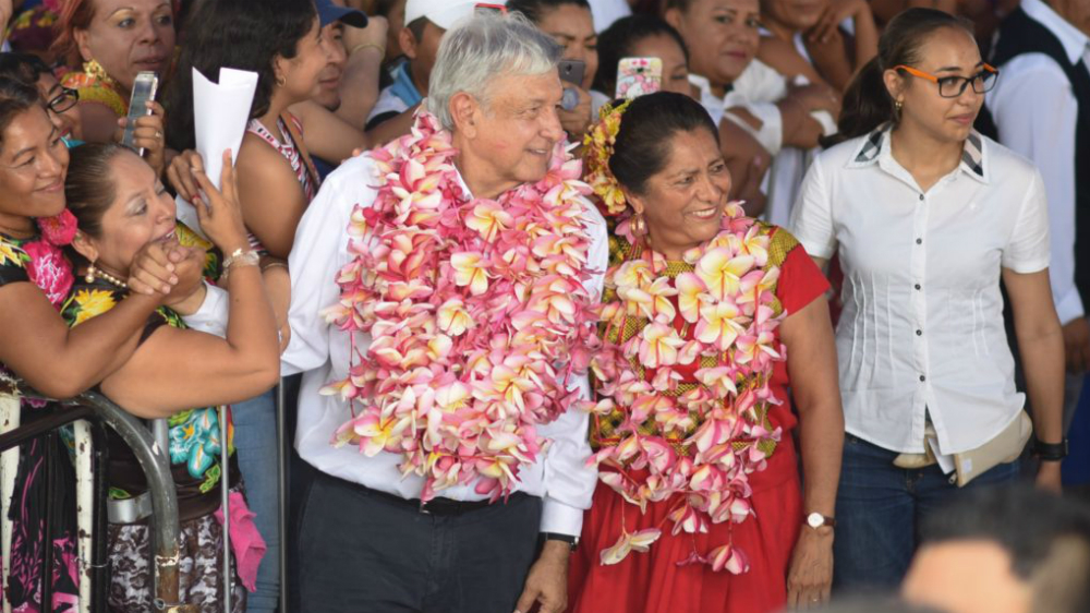 Pide AMLO a CNTE dar clases toda la semana - amlo-oaxaca-gira-agradecimiento-2