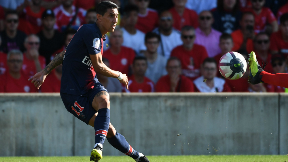 Estos son los 10 futbolistas sudamericanos mejor pagados - angel-di-maria-patea