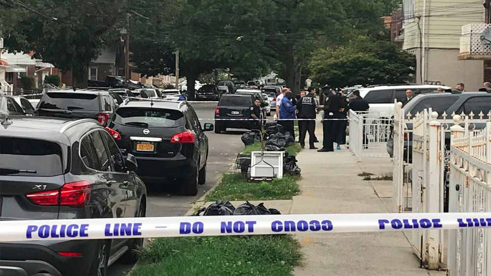 Mujer apuñala a tres recién nacidas en Nueva York Mujer apuñala a tres recién nacidas en Nueva York