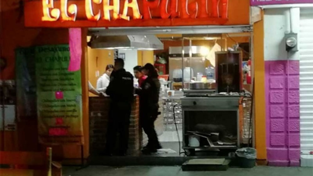 Asaltan taquería en Circuito Interior Asaltan taquería en Circuito Interior