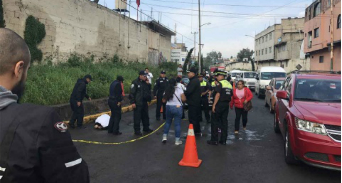 Mata a dos asaltantes en Naucalpan