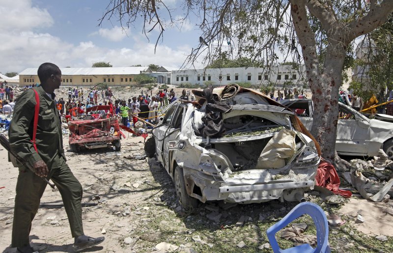 Coche bomba deja al menos seis muertos en Somalia - atentado-somalia
